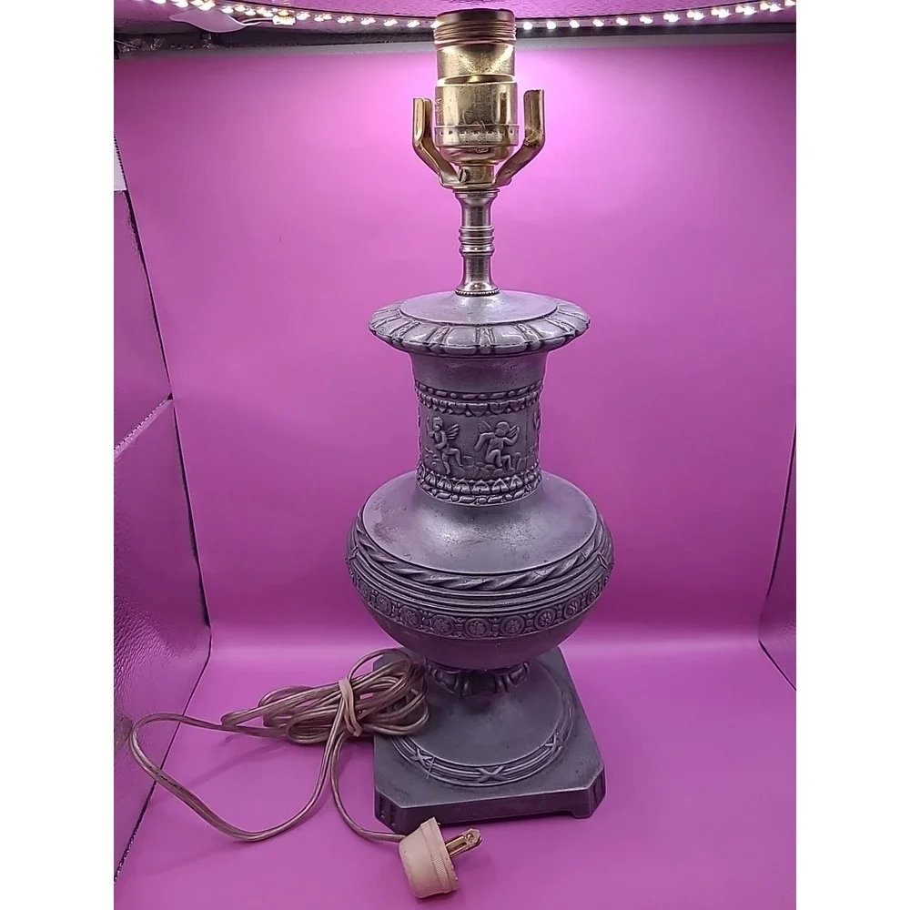 Vintage Baroque Style Ornate Embossed Metal Lamp with Cherubs Tested‎